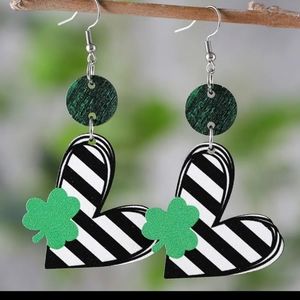 Heart Shamrock Earrings  NWOT